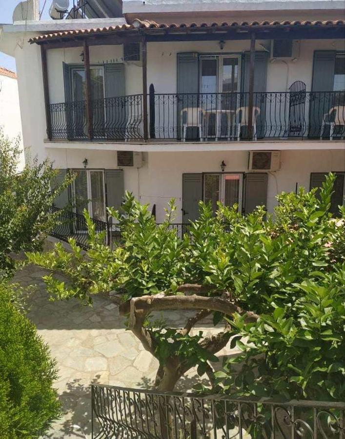 Pension Nikolas Skiathos Town Exterior photo