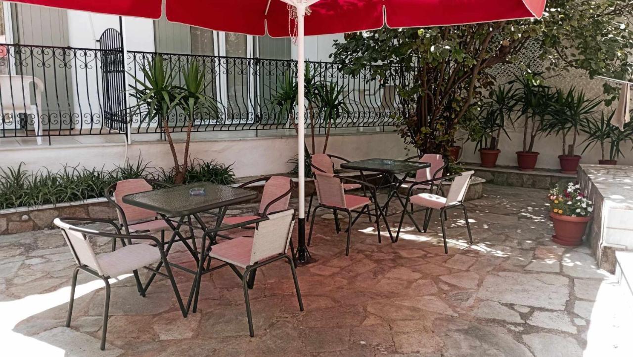 Pension Nikolas Skiathos Town Exterior photo