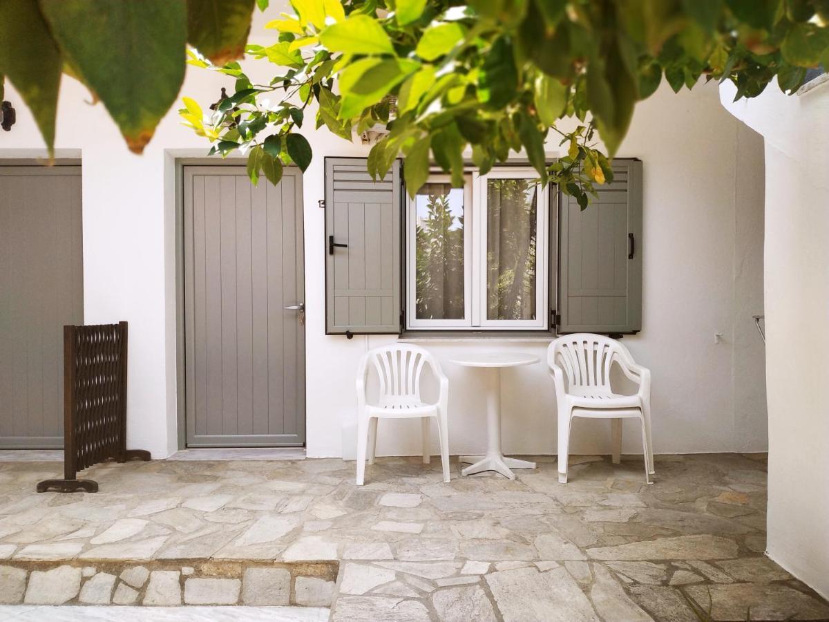 Pension Nikolas Skiathos Town Exterior photo