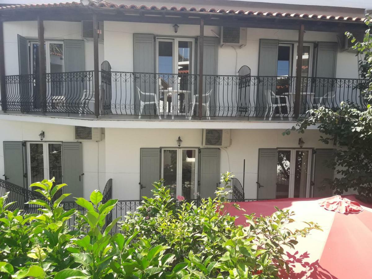Pension Nikolas Skiathos Town Exterior photo