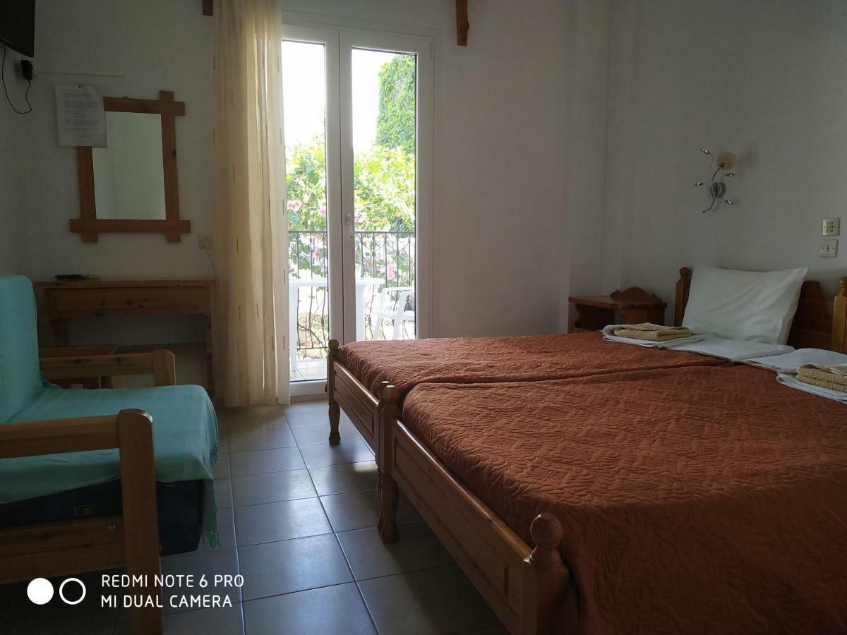 Pension Nikolas Skiathos Town Exterior photo